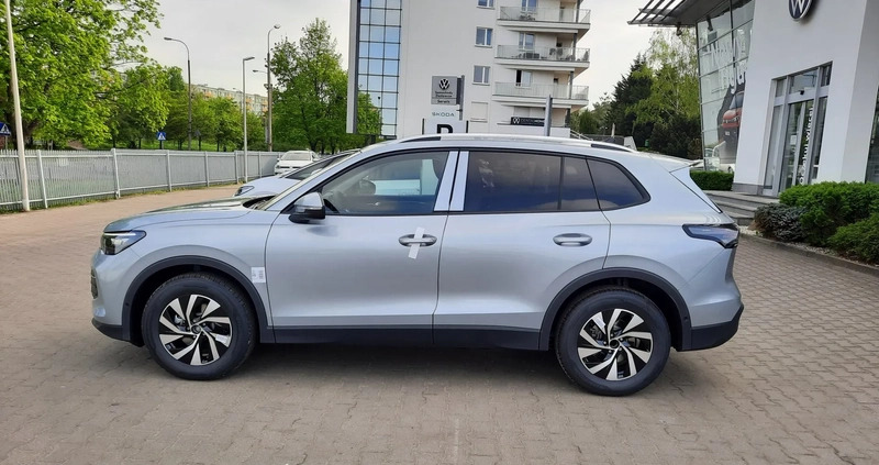 Volkswagen Tiguan cena 165500 przebieg: 10, rok produkcji 2024 z Góra Kalwaria małe 497
